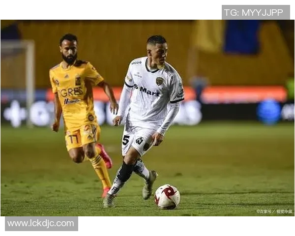 蓝十字与华雷斯对决前瞻分析及比赛结果预测详解